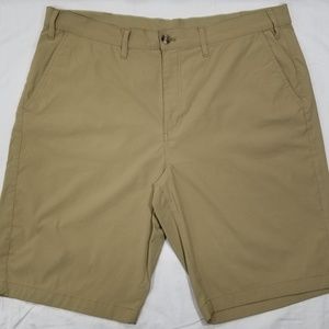 Eddie Bauer Horizon Guide 10” Chino Shorts